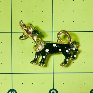 MCM Trembler puppy dog brooch